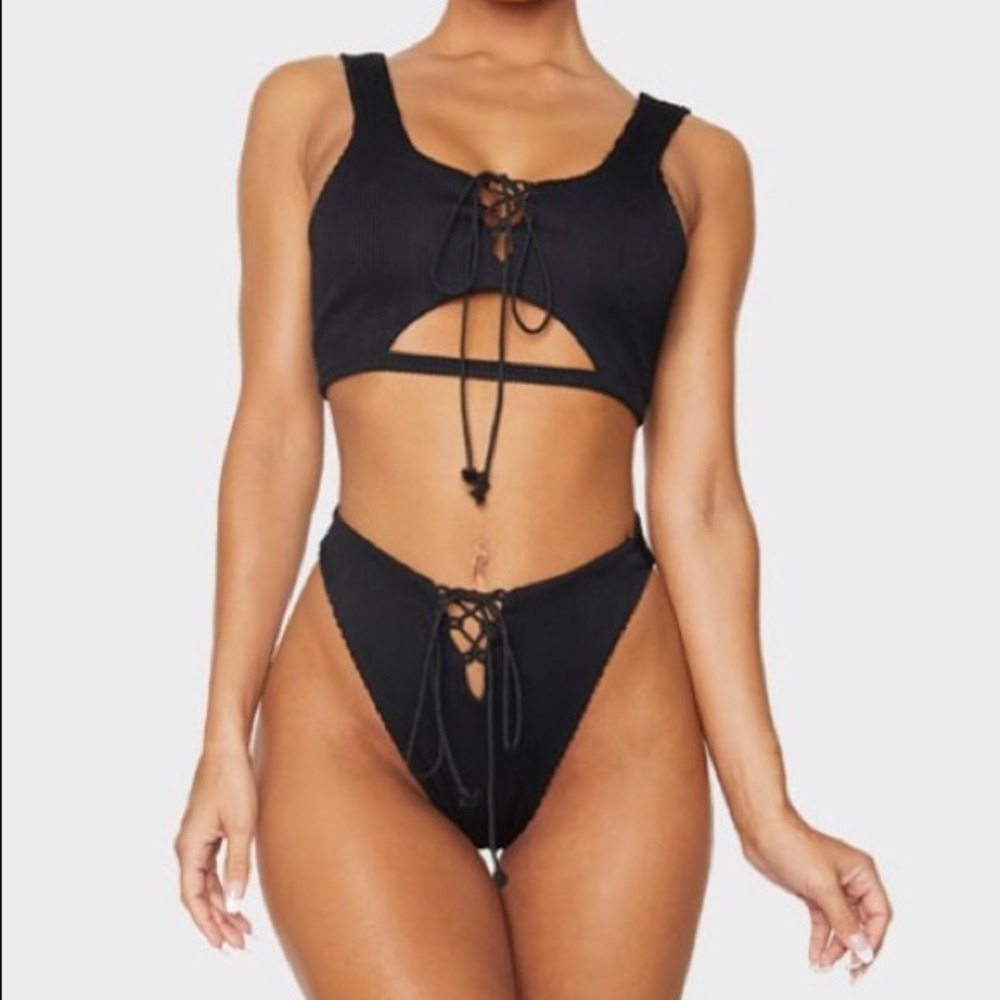 NWT Pretty Little Thing Black Lace Up Bikini, Sz 4